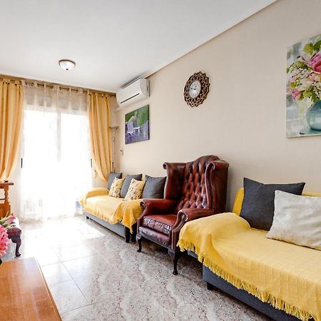 Apartament Caballero De Rodas Torrevieja Exterior foto